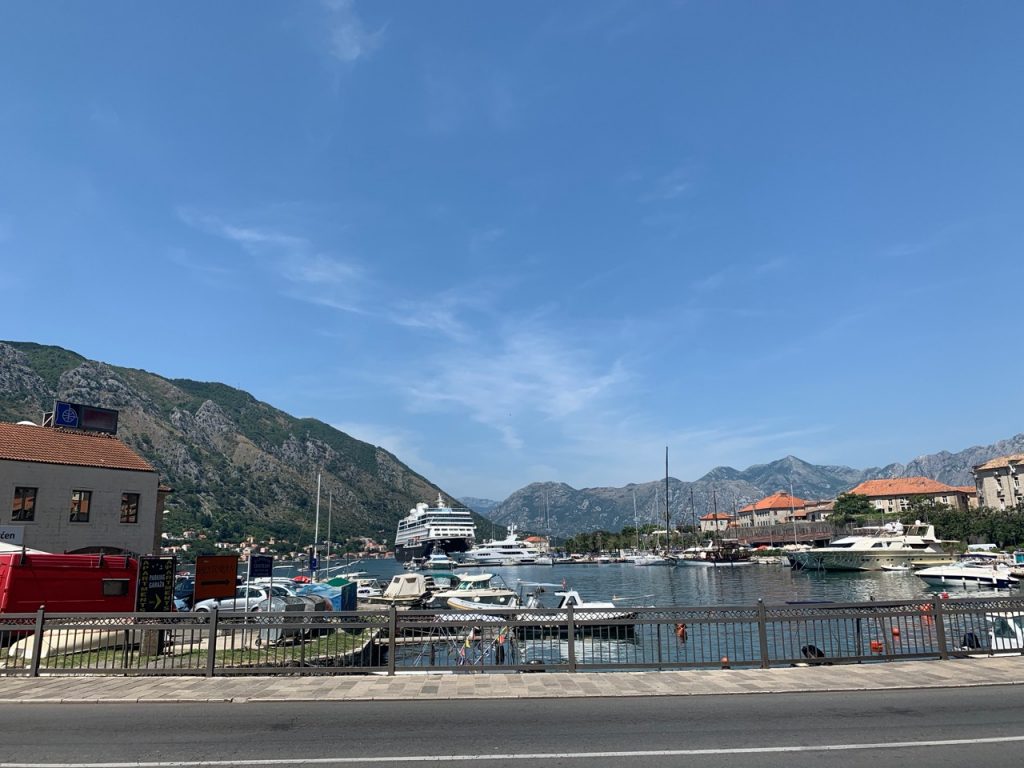 モンテネグロ４