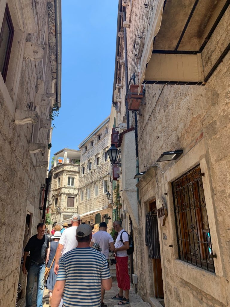 モンテネグロ旧市街