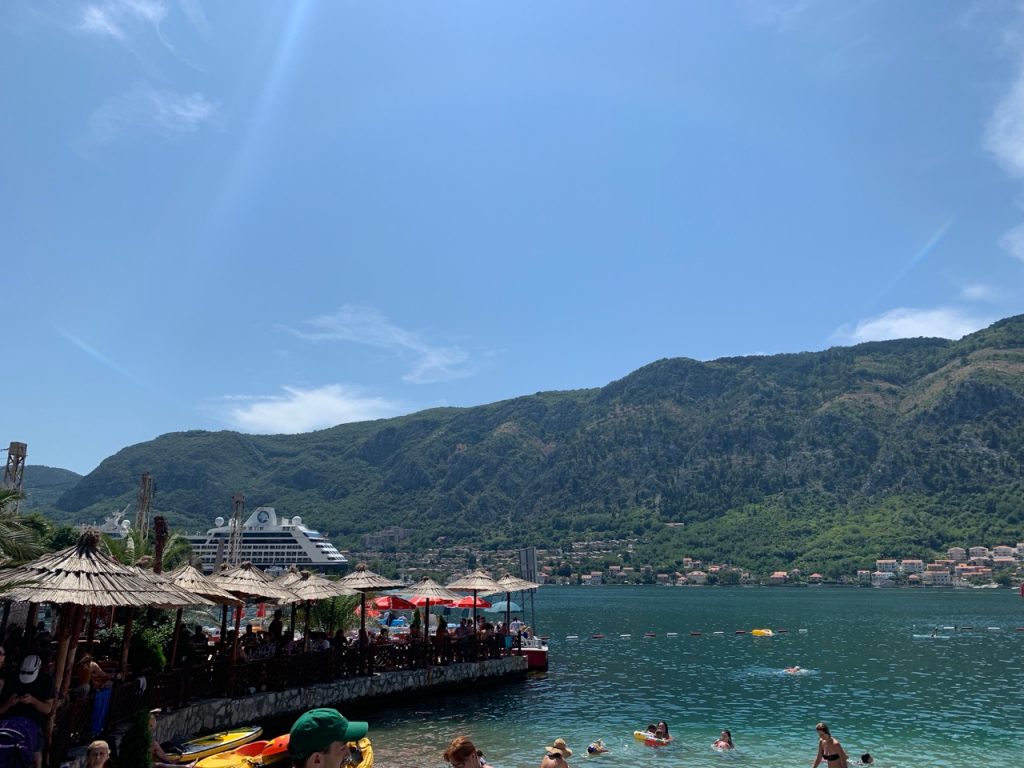 モンテネグロのビーチ２