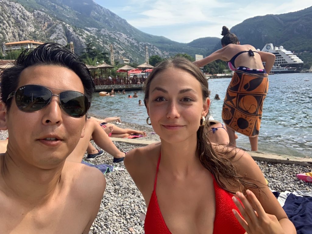 モンテネグロのビーチで知り合ったドイツ美女