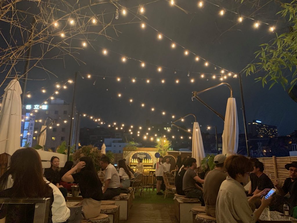 ソウル・梨泰院(イテウォン)のルーフトップバー2