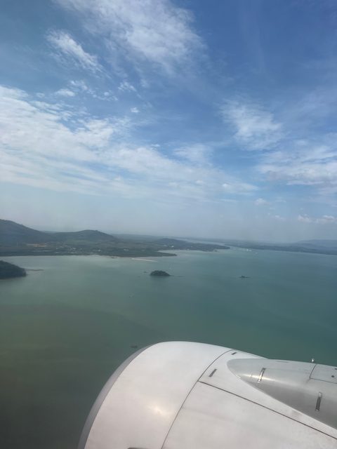 プーケット島の飛行機からの長め