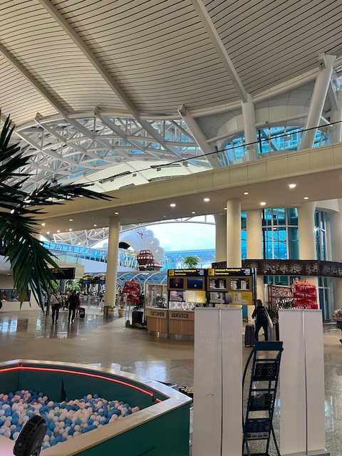 ングラ・ライ(デンパサール)国際空港
